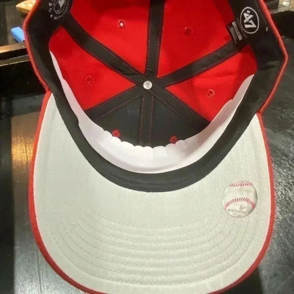 Boston Red Sox Cap - Picture 5 of 7